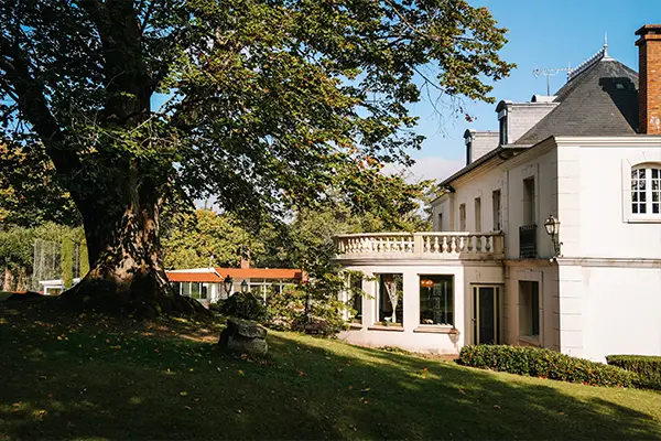 Manoir dans le parc Villa Clairemaison